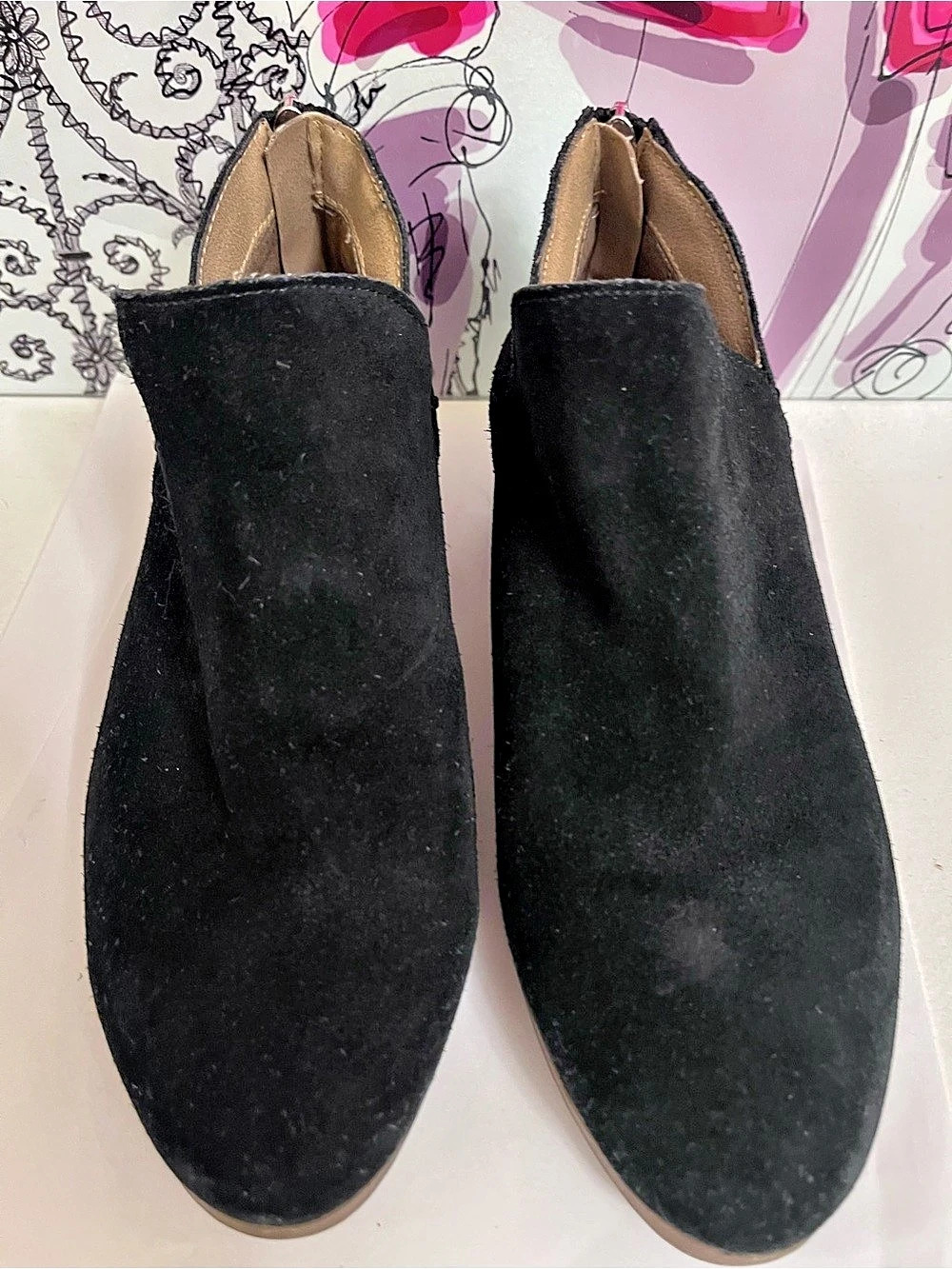 Reaction Kenneth Cole Side Way Black Suede Ankle Booties Women's Size 7.5